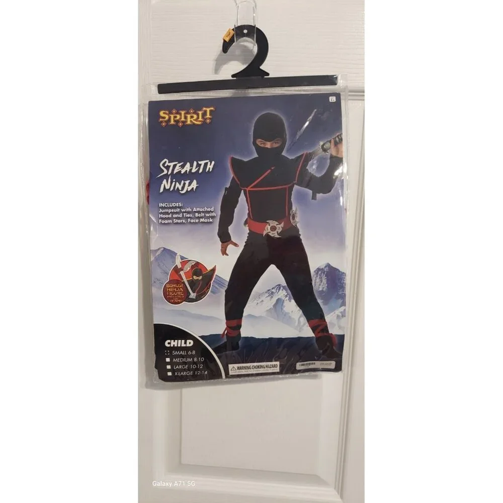 Stealth Ninja Halloween Costume Size Smal 6-8 Includes Jumpsuit Belt Mask Cospla